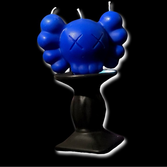 Designer Art Hand Poured Custom Kaws Candle - Picture 10 of 13